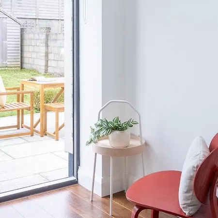 بيت ضيافة Guestready - Peaceful Retreat In Stillorgan