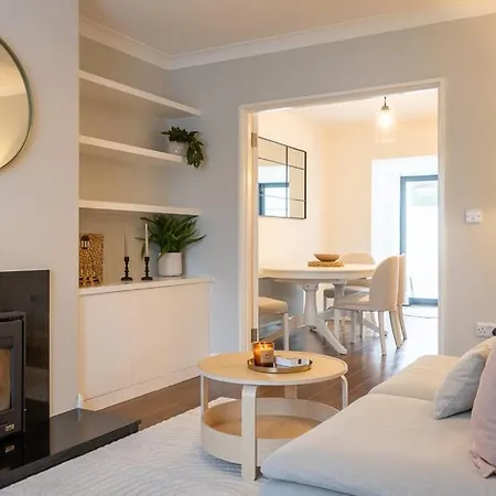 بيت ضيافة Guestready - Peaceful Retreat In Stillorgan دبلن