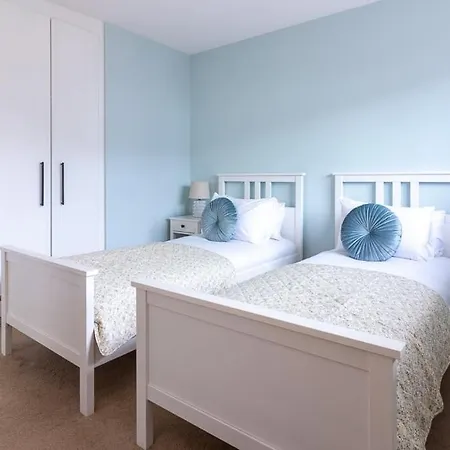 بيت ضيافة Guestready - Peaceful Retreat In Stillorgan دبلن